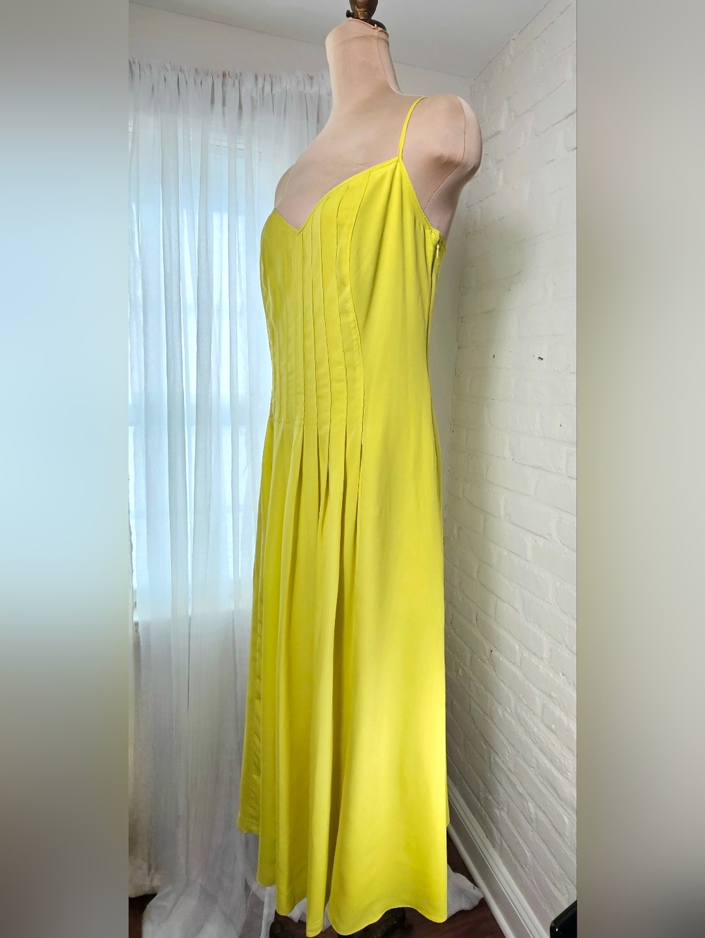Banana Republic Pleated Midi Dress Size 14 NWT Yellow Strappy Summer Dress - Picture 4 of 14